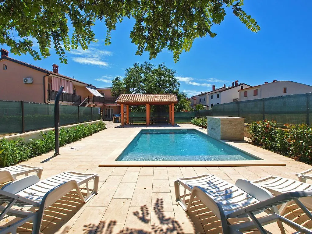 Apartments Marina 947 Valbandon