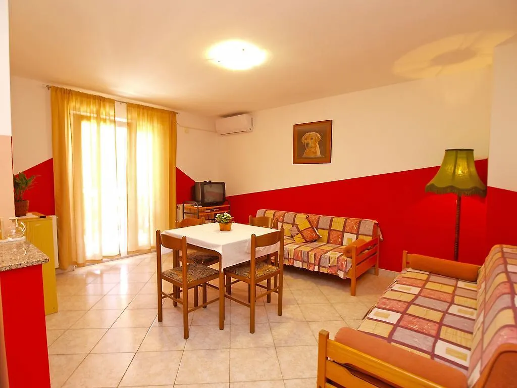 Apartments Marina 947 Valbandon